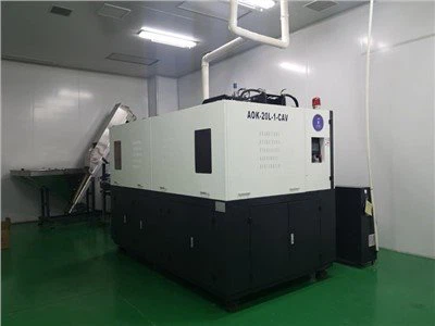 Macchina per la produzione di bottiglie d'acqua da 20 litri